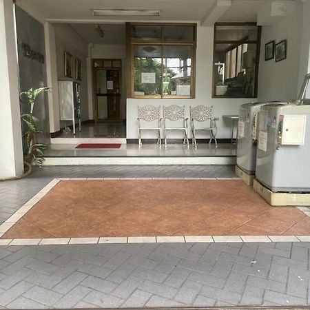 Viriyapon Apartment Банкок Екстериор снимка