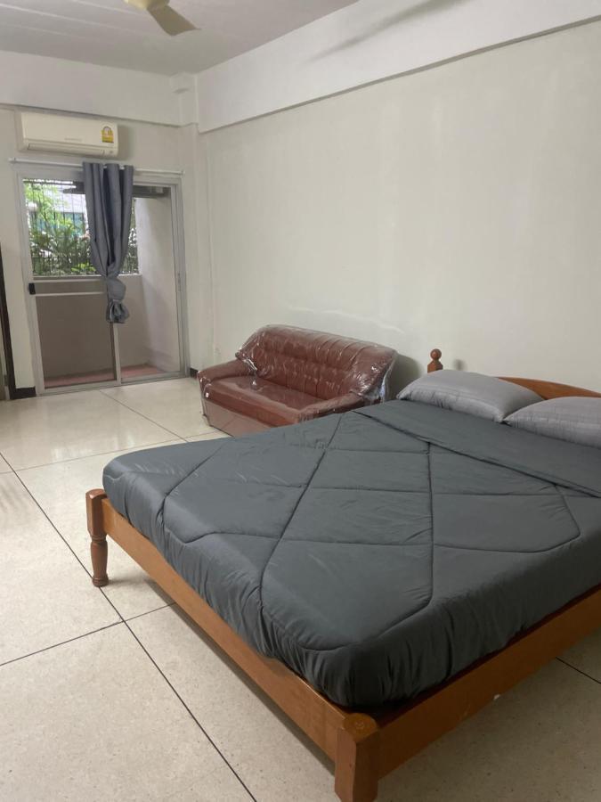 Viriyapon Apartment Банкок Екстериор снимка